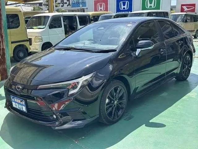 Toyota Corolla Sedan 2025 — фото 1, купить с доставкой в Москву