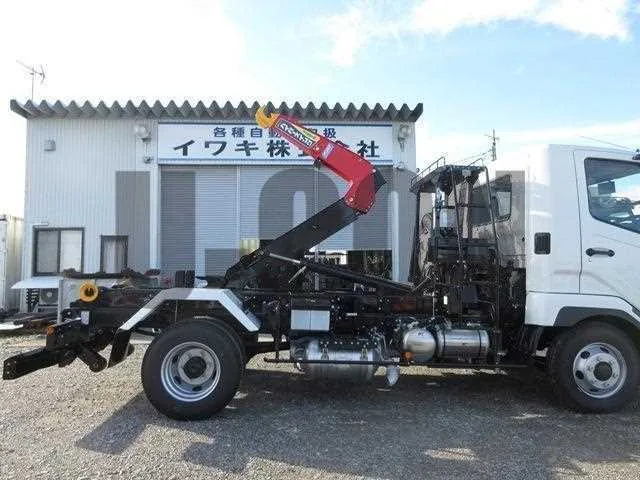 Mitsubishi Fuso FIGHTER 2025 — миниатюра 5
