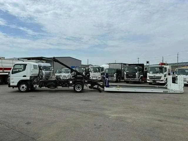 Mitsubishi Fuso Canter 2022 — миниатюра 4
