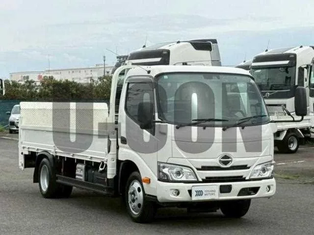 Hino Dutro 2024 — миниатюра 2
