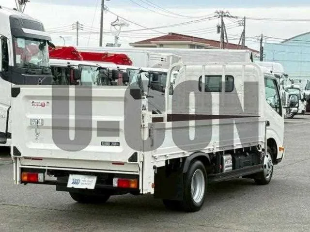 Hino Dutro 2024 — миниатюра 4
