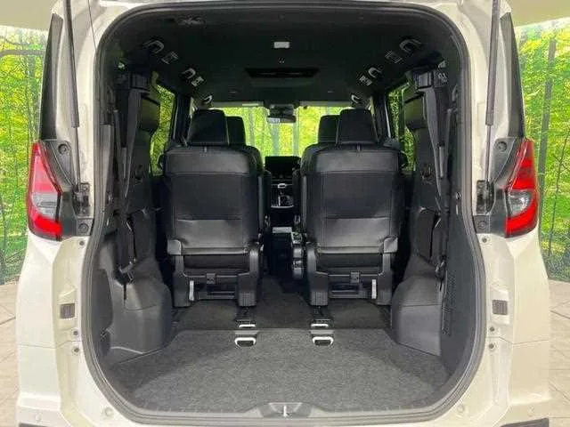 Toyota Noah 2023 — миниатюра 4