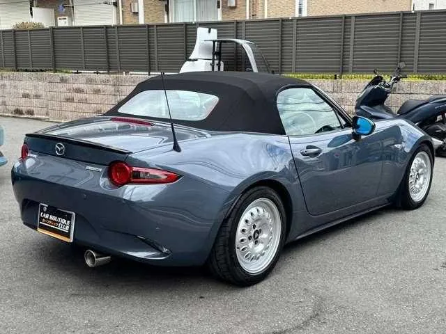 Mazda Roadster 2022 — миниатюра 3