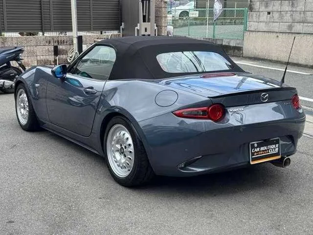 Mazda Roadster 2022 — миниатюра 5
