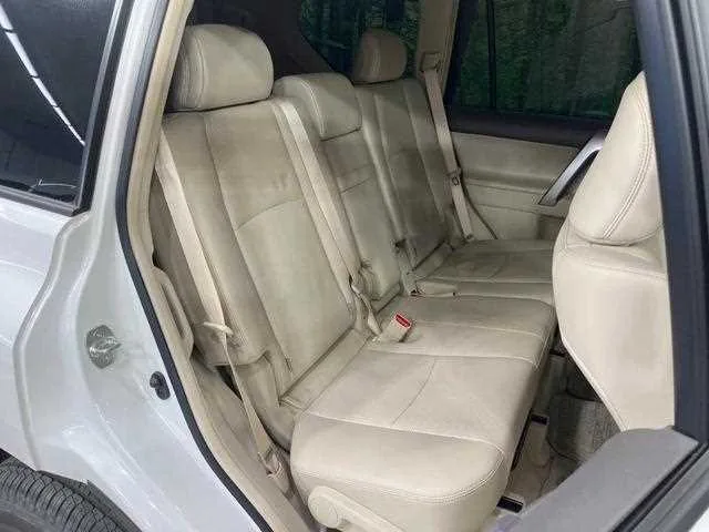 Toyota Land Cruiser Prado 2022 — миниатюра 3