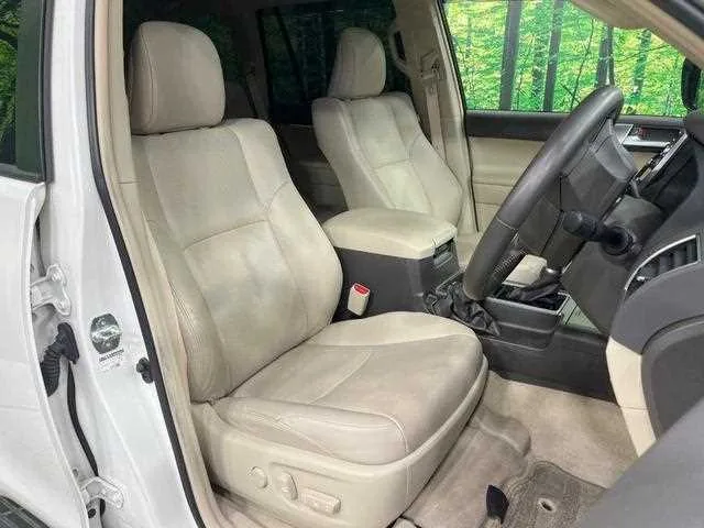 Toyota Land Cruiser Prado 2022 — миниатюра 5