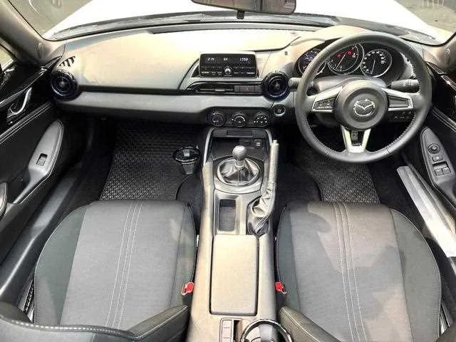 Mazda Roadster 2022 — миниатюра 2