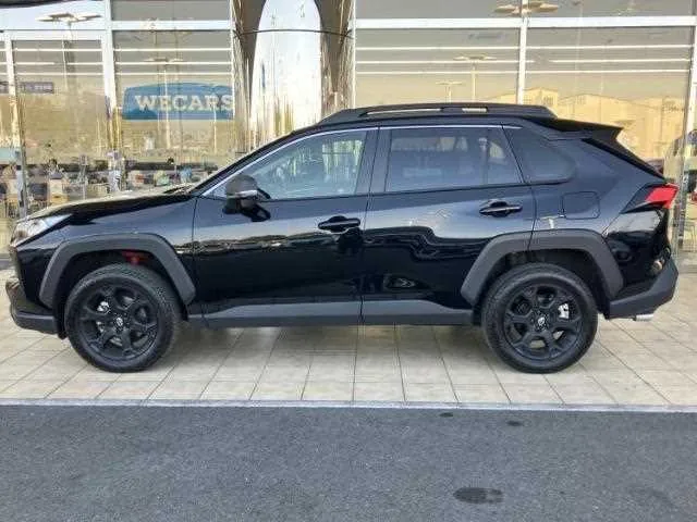 Toyota RAV4 2023 — миниатюра 2