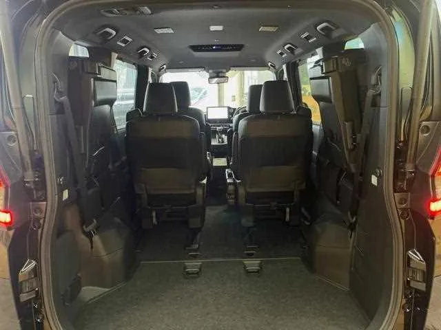 Toyota Noah 2023 — миниатюра 4