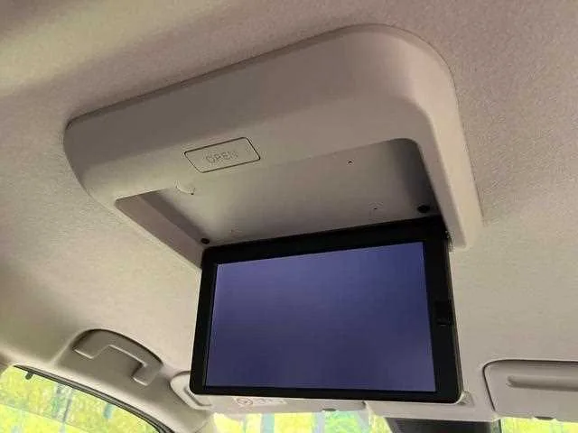 Nissan Serena 2023 — миниатюра 2