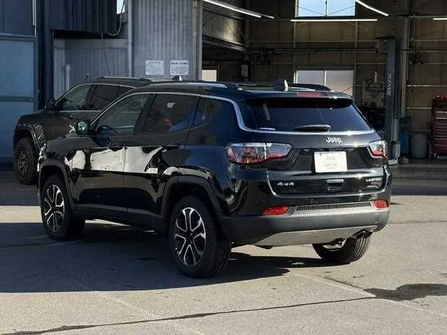 Jeep Compass 2022 — миниатюра 3