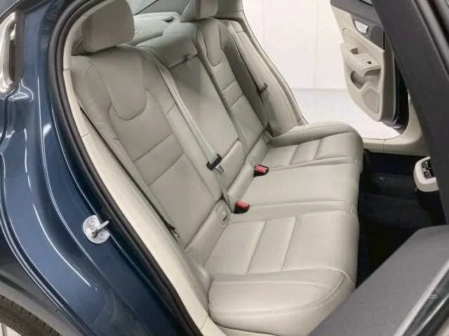 Volvo S60 2024 — миниатюра 5