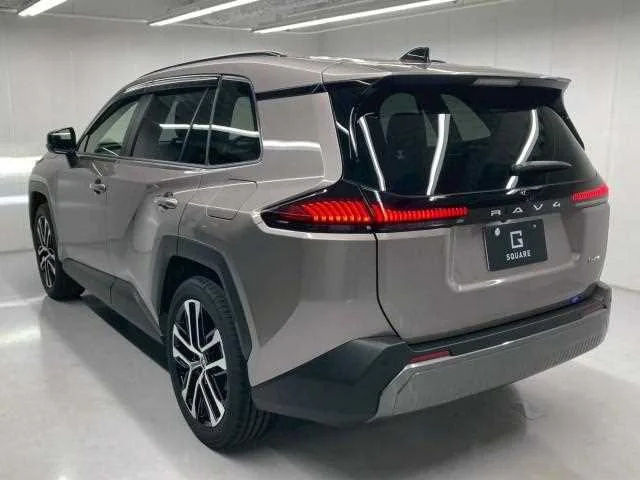 Toyota RAV4 Z 2026 — миниатюра 3
