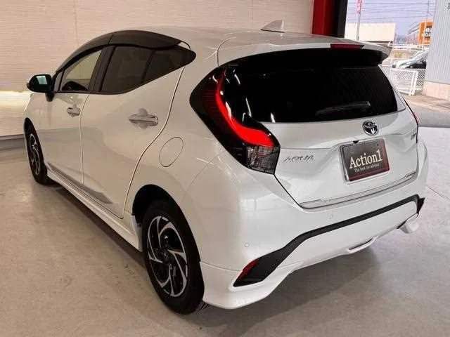 Toyota AQUA 2022 — миниатюра 4