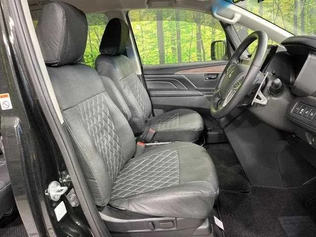 Mitsubishi Delica D:5 2024 — миниатюра 3
