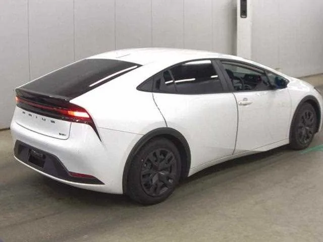 Toyota Prius 2023 — миниатюра 4