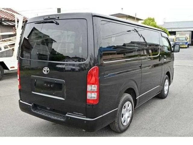 Toyota Hiace Van 2025 — миниатюра 5