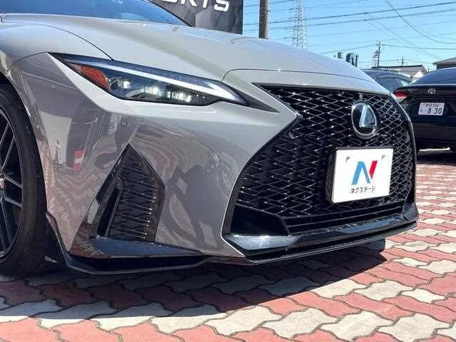 Lexus IS 2023 — миниатюра 3