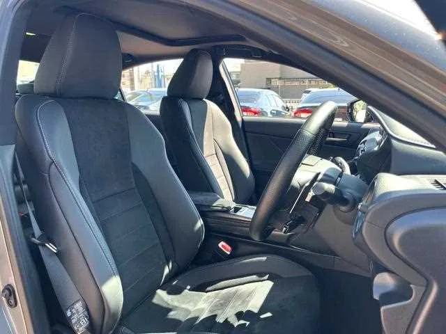Lexus IS 2023 — миниатюра 5