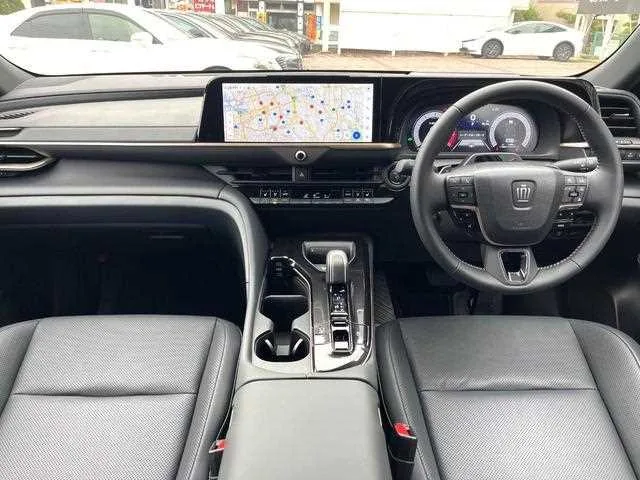 Toyota Crown Estate 2025 — миниатюра 2