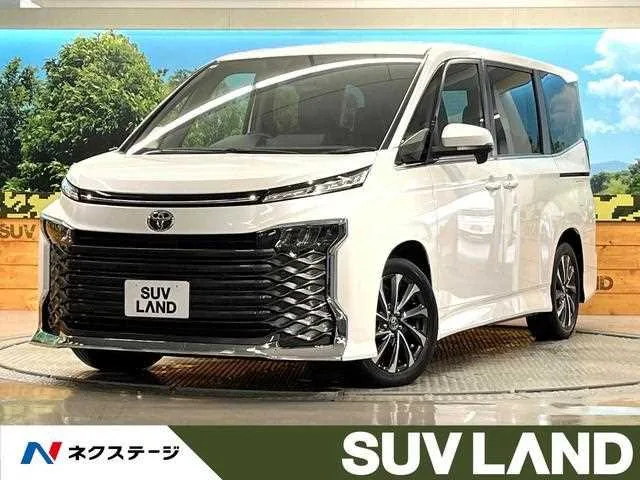 Toyota Voxy 2022 — фото 1, купить с доставкой в Москву