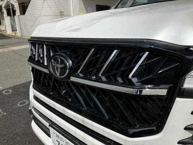 Toyota Land Cruiser ZX 2023 — миниатюра 4