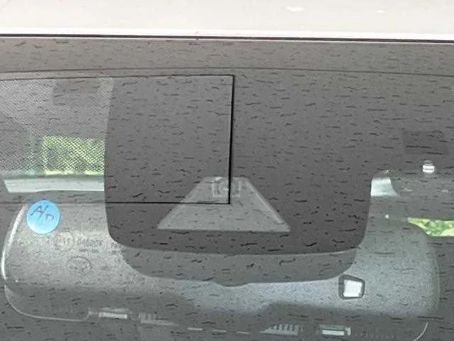 Toyota Prius 2022 — миниатюра 5