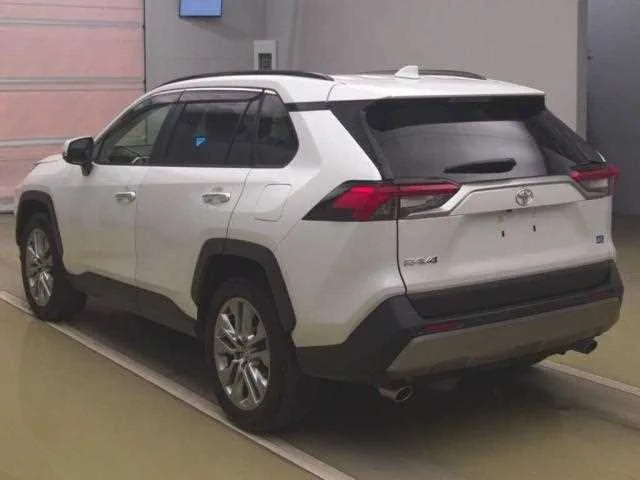 Toyota RAV4 2023 — миниатюра 4