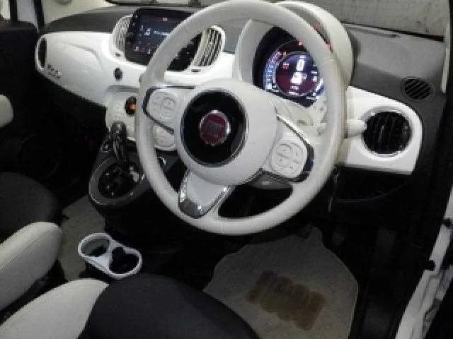 Fiat 500 2024 — миниатюра 3