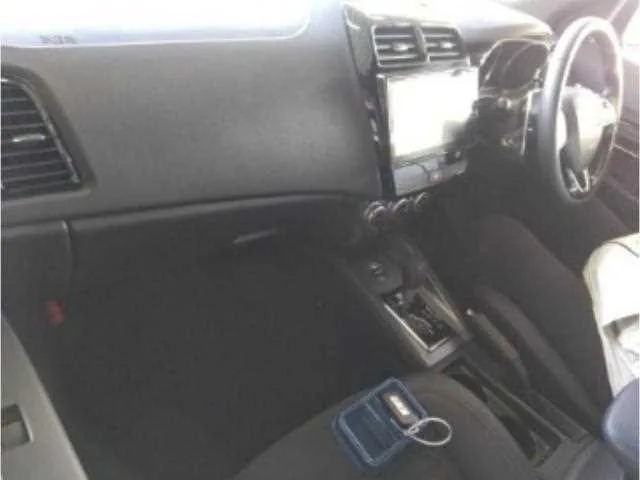 Mitsubishi RVR 2023 — миниатюра 3