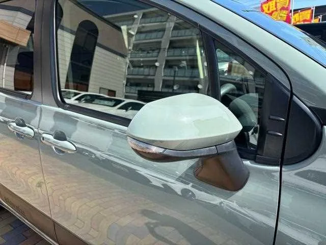 Toyota Sienta 2022 — миниатюра 3