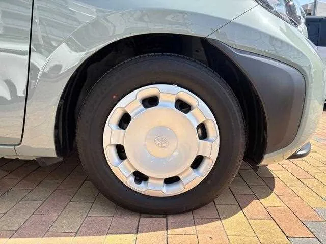 Toyota Sienta 2022 — миниатюра 5