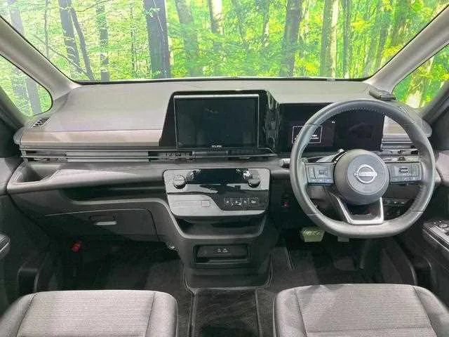 Nissan Serena 2023 — миниатюра 2