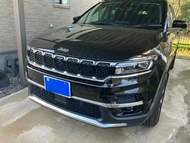 Jeep Commander 2023 — фото 1, купить с доставкой в Москву