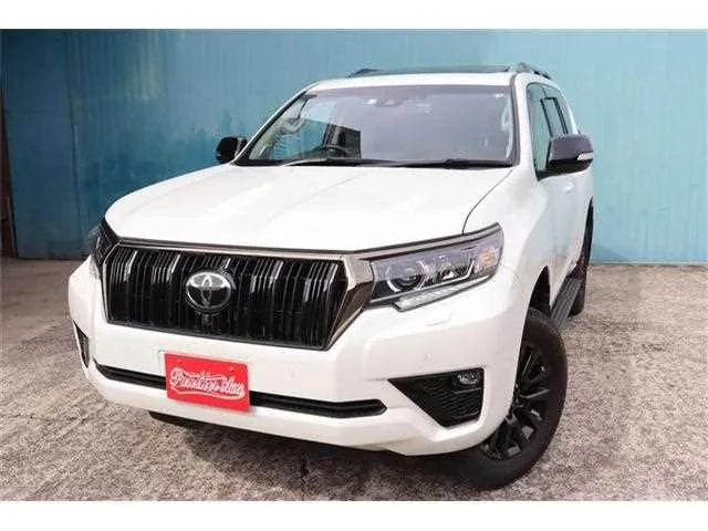 Toyota Land Cruiser Prado 2022 — фото 1, купить с доставкой в Москву