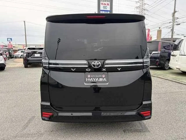 Toyota VOXY 2025 — миниатюра 3
