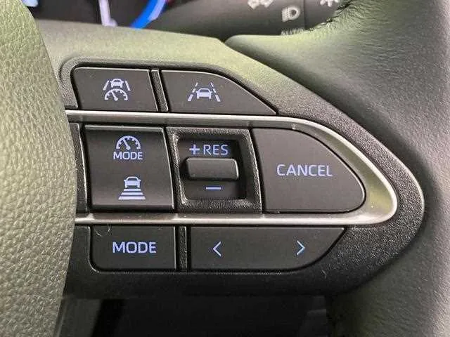 Toyota Voxy 2024 — миниатюра 3
