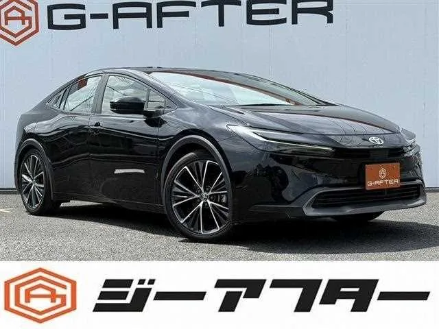 Toyota Prius 2023 — фото 1, купить с доставкой в Москву
