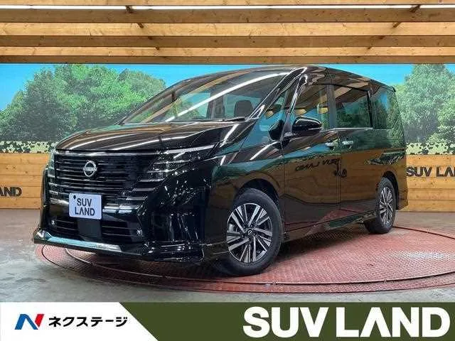 Nissan Serena 2023 — фото 1, купить с доставкой в Москву