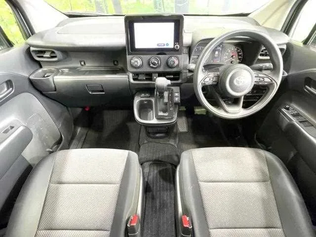 Toyota Sienta 2024 — миниатюра 2