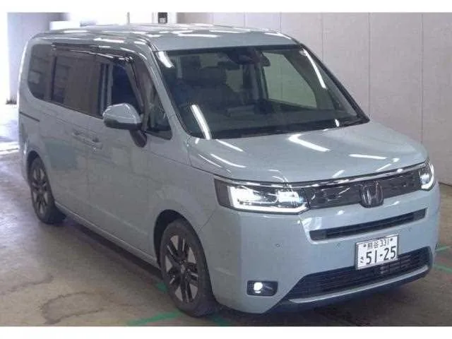 Honda Step WGN 2022 — фото 1, купить с доставкой в Москву