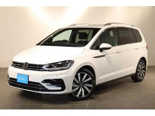 Volkswagen Golf Touran 2025 — фото 1, купить с доставкой в Москву