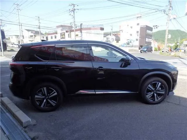 Nissan X-Trail G e-4ORCE 2024 — миниатюра 3