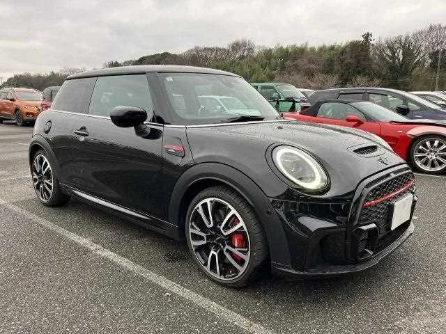 BMW MINI 2023 — фото 1, купить с доставкой в Москву