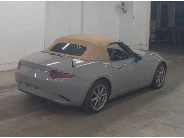 Mazda Roadster 2024 — миниатюра 3