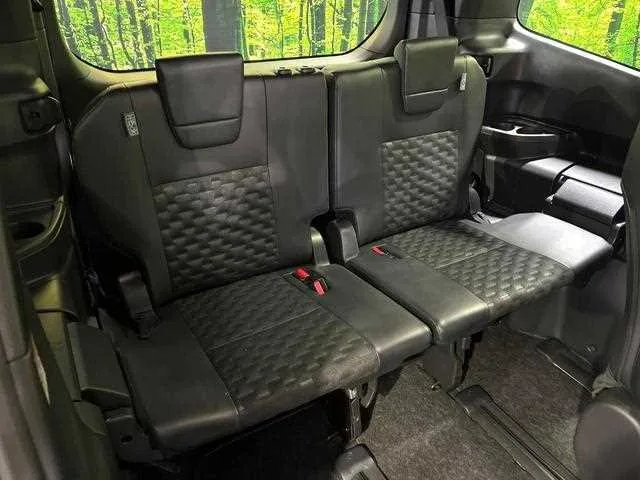 Toyota Voxy 2023 — миниатюра 4