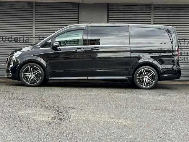 Mercedes-Benz V-Class 2025 — миниатюра 3