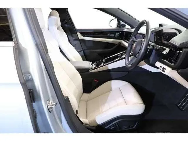 Porsche Panamera 2024 — миниатюра 3