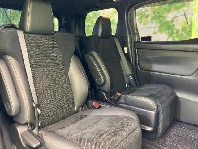 Toyota Alphard G 2022 — миниатюра 2