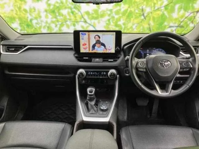 Toyota RAV4 2023 — миниатюра 4